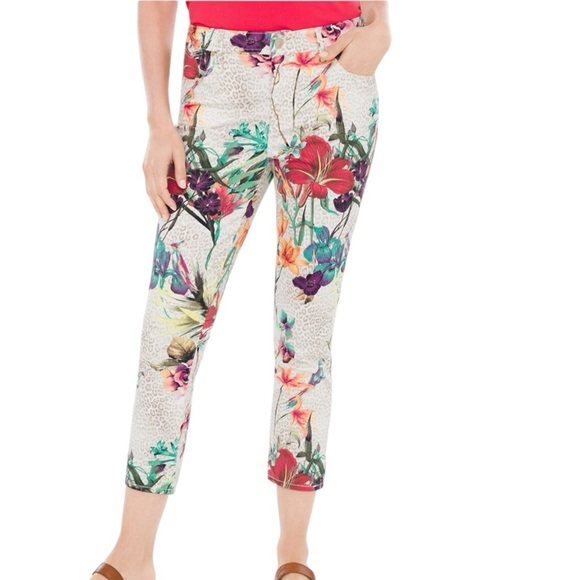 CHICO’s The Premium Girlfriend Crop in Tropical Print Size 1.5 PETITE (6) - Picture 1 of 7